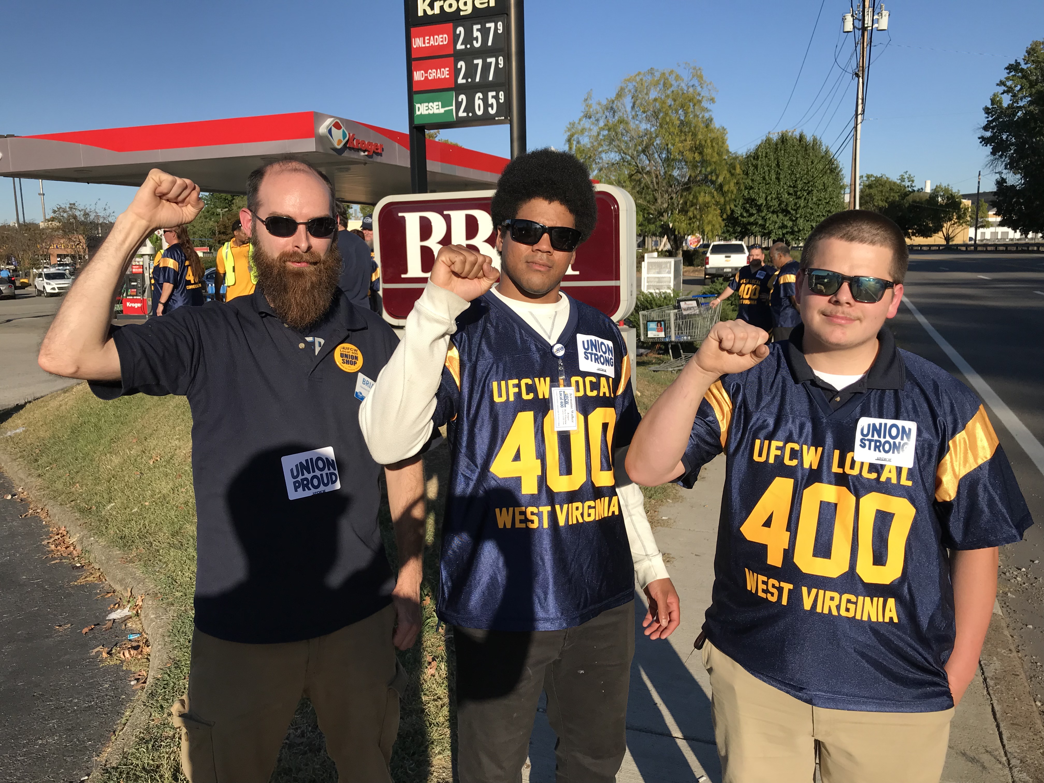 Second Day Brings Larger Crowd Thanking Customers at Charleston Kroger Store as Week of Action Continues