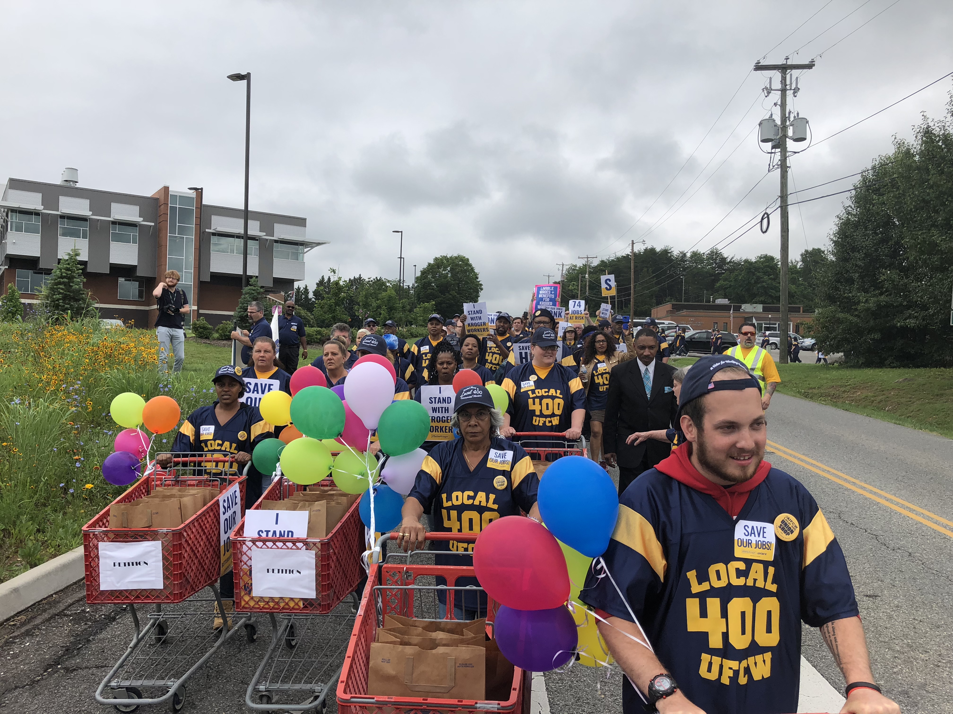 Hundreds Rally for a #BetterKroger in Roanoke