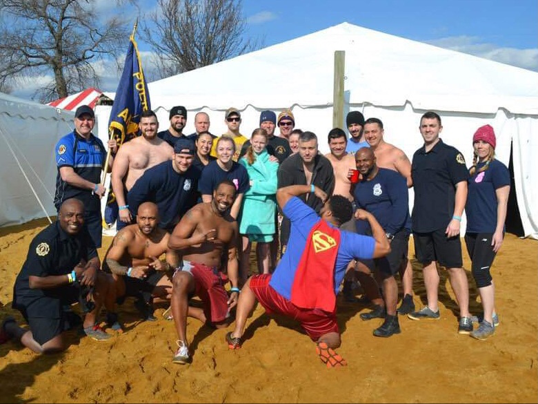 Local 400 Police Officers Support Special Olympics with Polar Bear Plunge